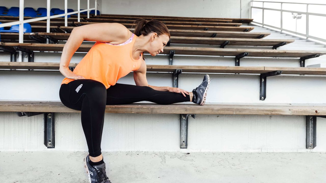 Kävelystä juoksuun -valmennukseen kuuluu juoksutreenien lisäksi video-ohjatut lämmittelyt ja liikkuvuusharjoitukset.